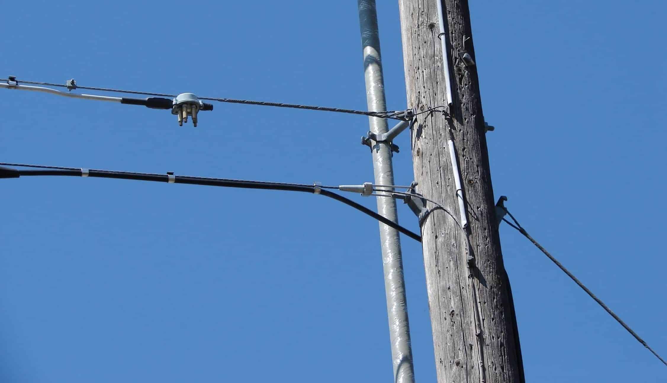 Joint-use grounding and bonding