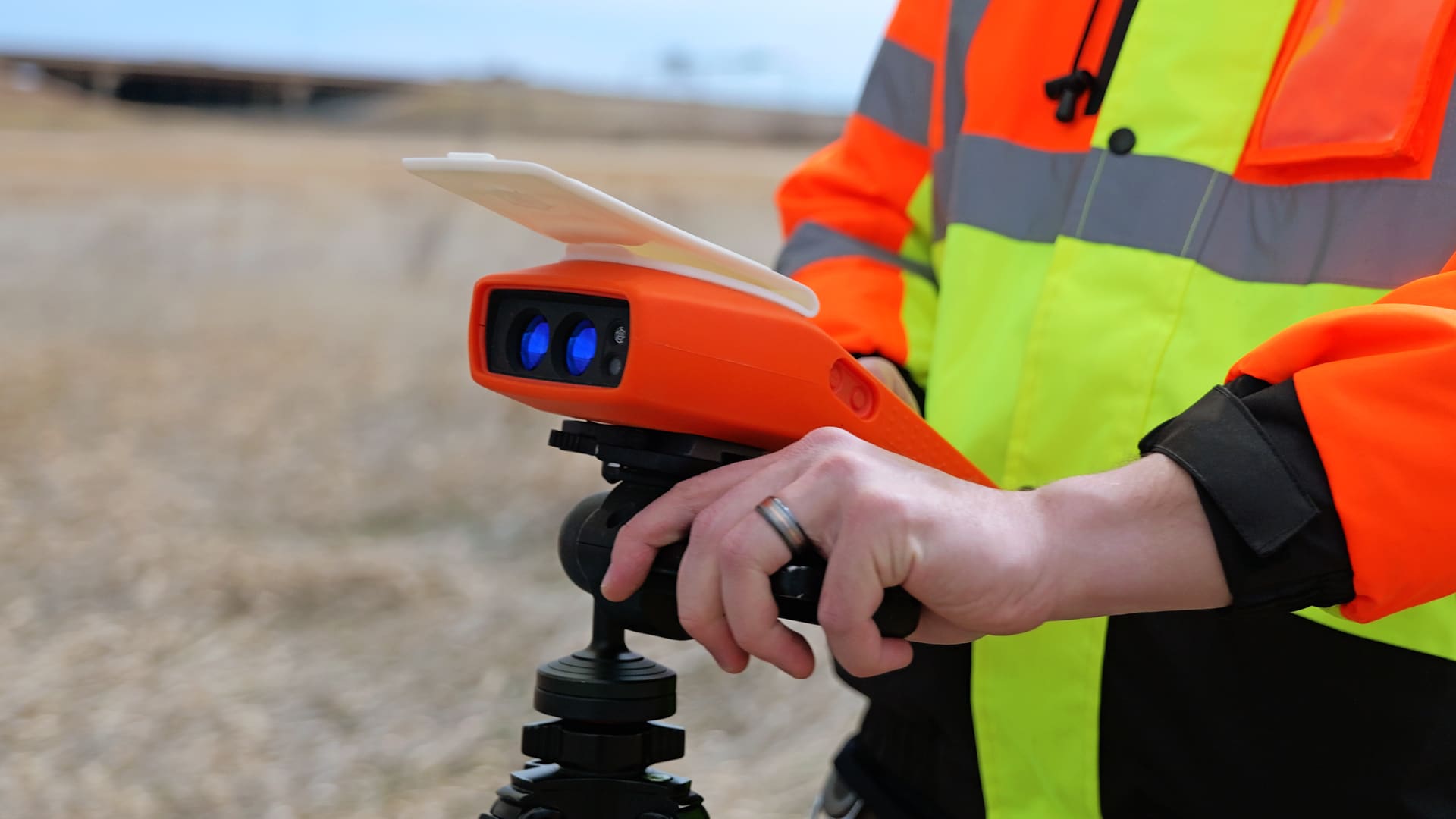 The IKE Device is engineered for accuracy and durability in the field and comes with a lightweight carbon fiber tripod.